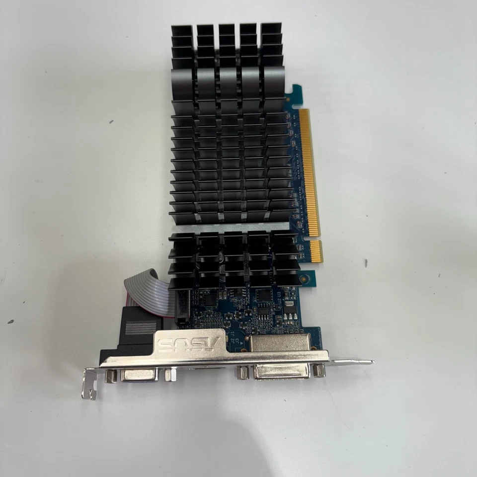 ASUS GeForce GT 610 (GT610-SL-1GD3-L) 1GB DDR3 SDRAM PCI Express UNTESTED - Image 3 of 4