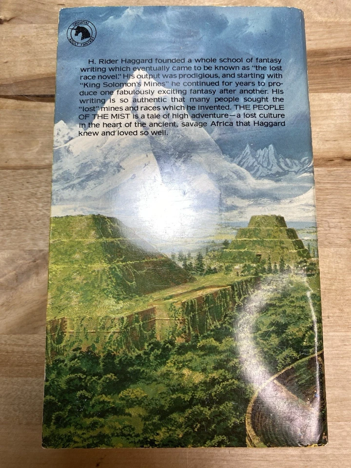 The People Of The Mist By H. Rider Haggard 1st Ballantine 1974 Foto 3 de 4