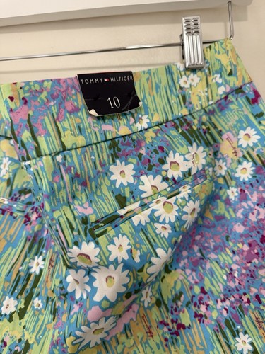 Tommy Hilfiger NWT colorful floral print short in size 10 - Picture 4 of 11