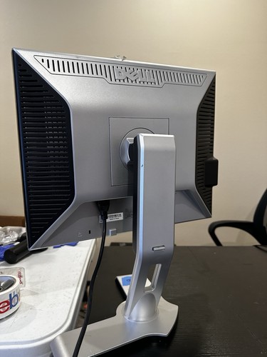 Dell 1908FBc 19" LCD Monitor VGA DVI 1280x1024 w/ Stand Grade B Tested #4A - Picture 3 of 4