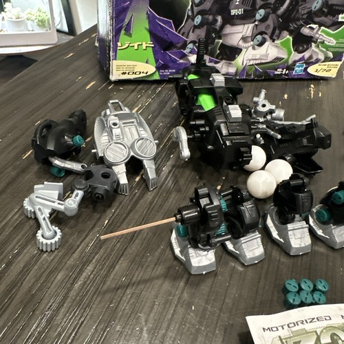 Zoids #004 DARK HORN Action Figure Model Kit Hasbro 1/72 Builder FOR PARTS ONLY - Picture 2 of 10