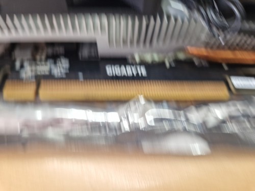 GIGABYTE NVIDIA GeForce GTX 1060 3GB GDDR5 Graphics Card (GVN1060WF2OC3GD) boxed - Photo 4/13