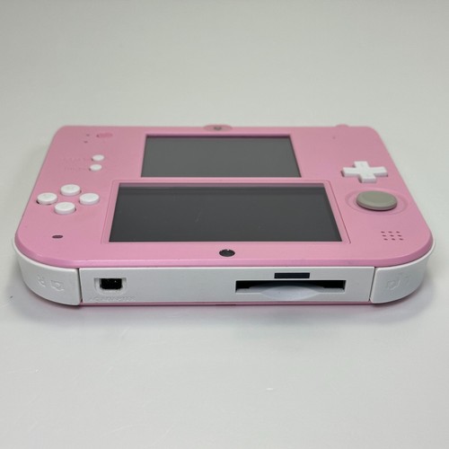 Nintendo 2DS CONSOLE Rosa + PENNINO CARICATORE ORIGINALE, SCHEDA DI MEMORIA 4 GB - Foto 7 di 10