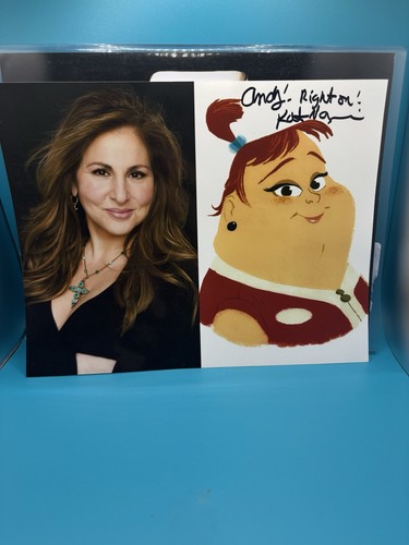 Lotto di 2 Kathy Najimy firmati anni 8x10. Wall-E/Sister Act - Foto 3 di 3