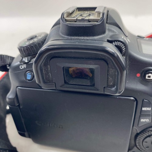 Canon EOS 60D 18.0MP Digital SLR DSLR Camera - Picture 3 of 15