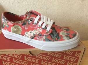 {keywor d} scarpe vans floreali