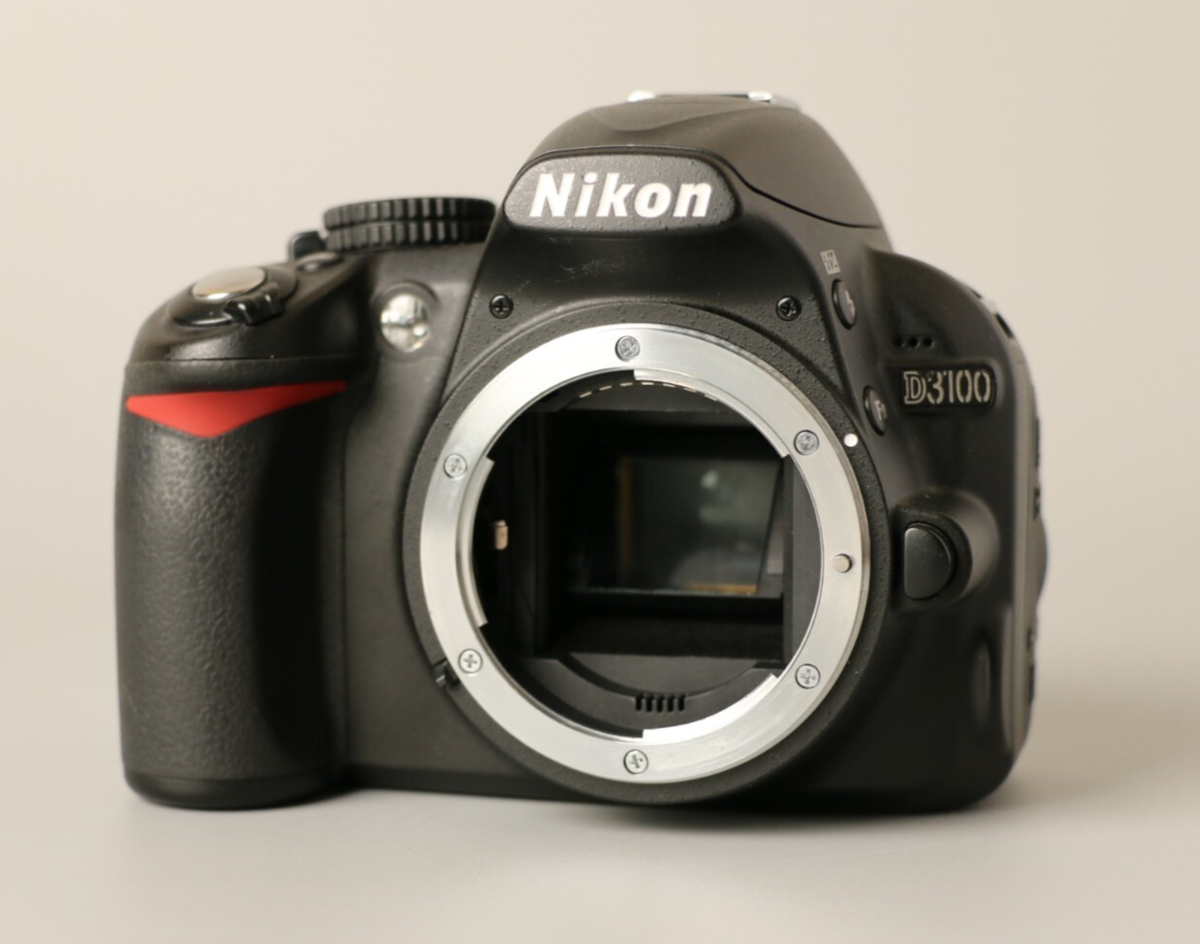 Nikon D D3100 14.2MP Digital SLR Camera - Black (Kit w/ AF-S