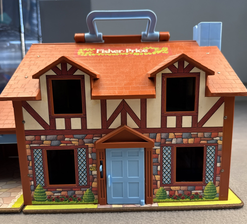 Fisher Price #952 Piccole Persone Gioca Famiglia Tudor Casa 3 Persone Mobili Auto - Foto 3 di 24