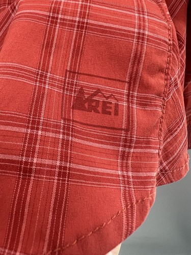 Camisa a Cuadros REI Para Mujer Manga Larga con Pestaña Enrollable Botón Frontal Naranja Quemado Talla XS - Imagen 12 de 13