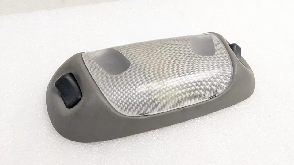 Luz cúpula interior superior OEM 93-07 Ford Super Duty F150 F250 F350 Excursion Foto 2 de 4