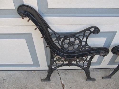 Antique Original Pair Of Cast Iron Lion Gothic 28 Park Bench Legs