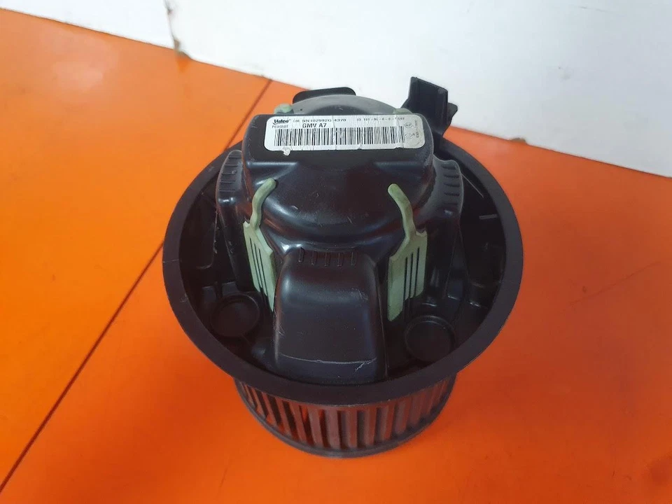 MOTOR VENTILADOR CALEFACTOR PEUGEOT 207 A7, 03/07-12/12 - 6441V5 Foto 2 de 4