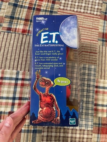 Hasbro/Tiger Electronics Interactive E.T. Doll Collector's Item Brand New - Picture 4 of 8