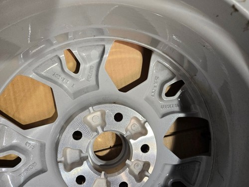 Llanta de aluminio KIA Ceed Niro Carens 16" pulgadas original 52910J7AA0 4 unidades sin NK (1557) - Imagen 4 de 5