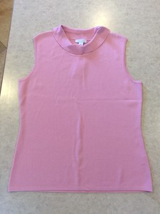 NEW-NWT-Dress-Barn-Pink-Sleeveless-Blouse-Top