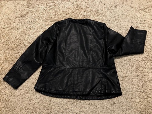 Millers: Size: 20. Chic BLACK Ribbed, PU-Leather Look, Zip Front, Lined Jacket - Picture 8 of 9