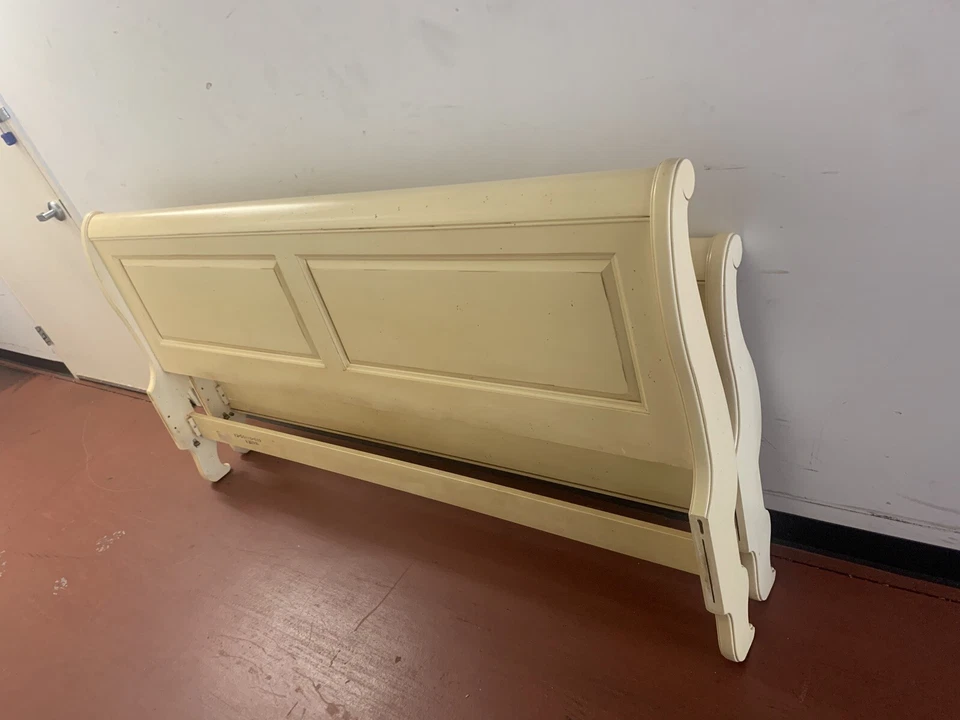 Ethan Allen French Country pickled distressed king size sleigh bed 13-5611 - Image 3 of 4