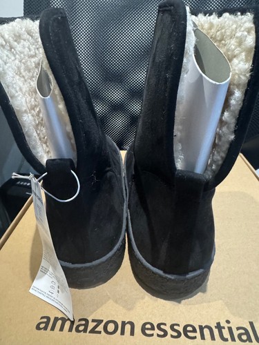 Amazon Essentials Shearling Boots Black Microsuede size 10.5 BNWT in box - Picture 8 of 11