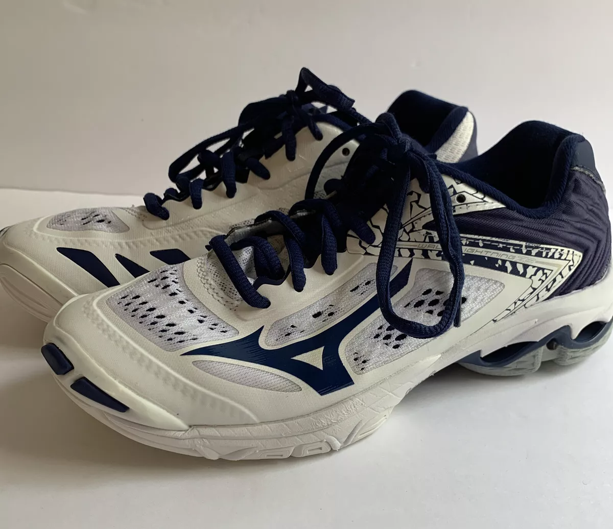 Efficiënt Omdat is genoeg Mizuno Womens Wave Lightning Z5 White-Navy Volleyball Shoes Size 8 (430263) | eBay Efficiënt Omdat is genoeg Mizuno Womens Wave Lightning Z5 White-Navy Volleyball Shoes Size 8 (430263) | eBay