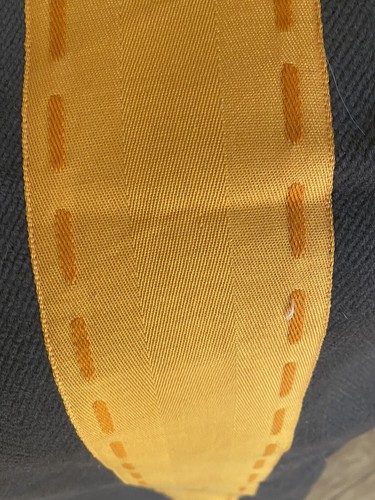 Hermes Laine Throw Blanket - Picture 4 of 4