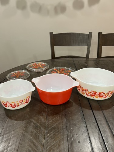 Vintage Pyrex Friendship Casserole Set 3 Dish Bowls with Lids Nesting - Picture 2 of 11