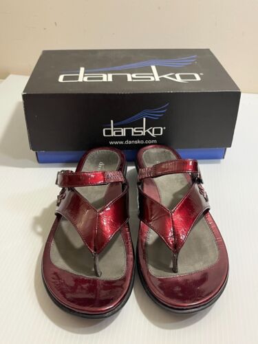 Dansko Sandal Thong Flip Flop Lilac Carmen Crinkle Patent US 7 Shoes EU 37 - Afbeelding 1 van 9