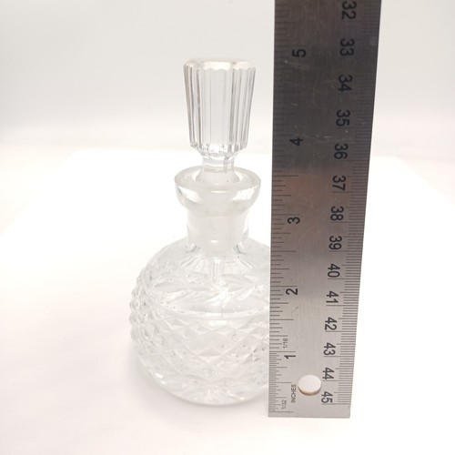 Waterford Crystal Cut Glass Perfume Bottle with Stopper. Pre-owned - Picture 2 of 6