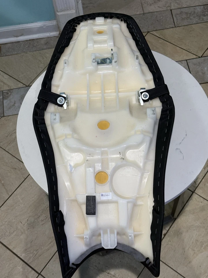 Asiento de piloto Kawasaki Ninja 650R EX650 2009-2011 OEM 53066-0219 53066-0205 Foto 2 de 3