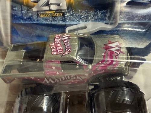 Hot Wheels Monster Jam MADUSA New Look Team Flag Tour Favorites 1/64 Scale B4 - Picture 10 of 12