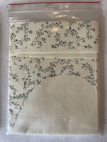 Country Lane by Modern Heirlooms Aida 14 ct Heart - Picture 2 of 2