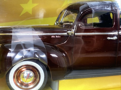1/18 Ertl American Muscle Millennium 1940 Ford Deluxe 32233 ! - 第 5/9 張圖片