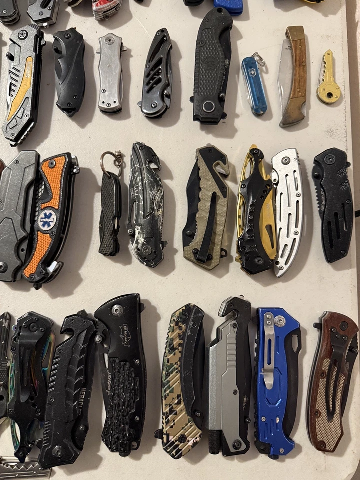 Lote misterioso aleatorio cuchillos de bolsillo plegables y multiherramientas compra a granel L2 Foto 4 de 4