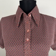 Vintage 70s Geometric Disco Shirt w/ Pointed Collar Retro Textured Polo