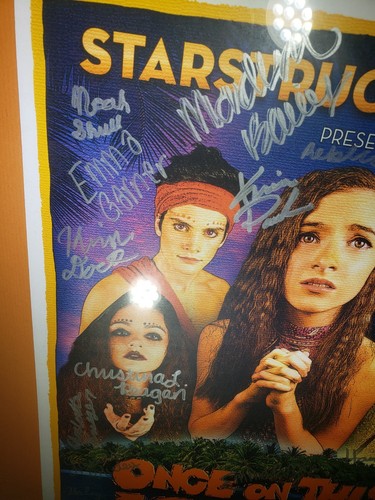 EINMAL AUF DIESER INSEL - 2014 von STARSTRUCK THEATRE **BESETZUNG SIGNIERT** - Bild 2 von 7