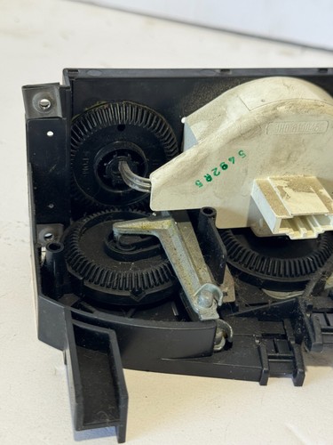1993-1998 VW JETTA SEDAN HEAT ONLY CLIMATE CONTROL SWITCH UNIT HEATER NO A/C - Picture 9 of 11