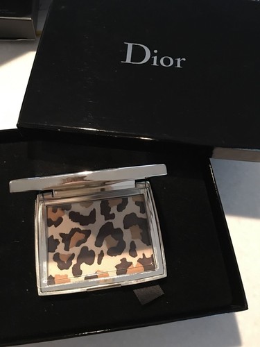 PALETA DE SOMBRAS DE OJOS 100 % AUTÉNTICA MÁS ALLÁ RARA DIOR MITZAH JUNGLE PANTHER AGOTADA - Imagen 4 de 10