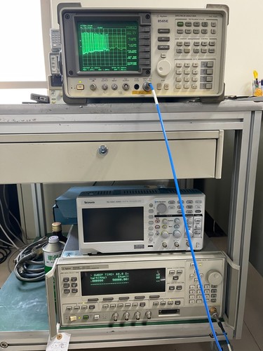 Analizador de espectro Agilent Keysight 8565E 9KHz - 50GHz con módulo 85620A_1393 - Imagen 3 de 21