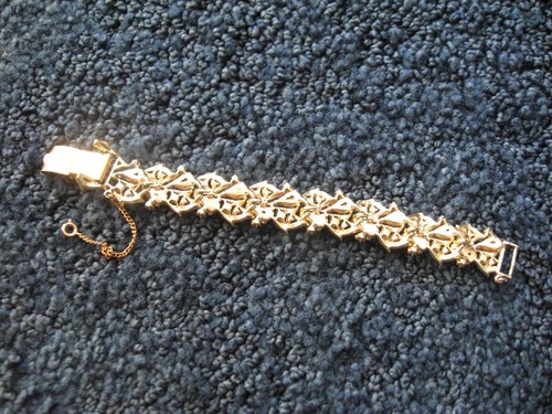 Rousseau bracelet-gold tone metal and rhinestone-7"-clasp - Picture 3 of 8