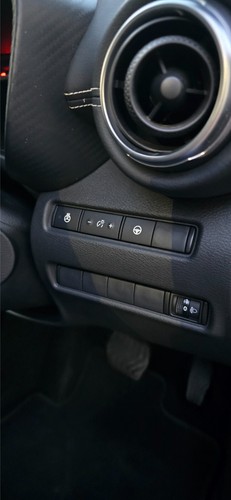 2023 Nissan Juke Tekna 1.6 Hybrid Automatic Hev Cvt E-Tech 143 Auto ( SALVAGE ) - Picture 23 of 24