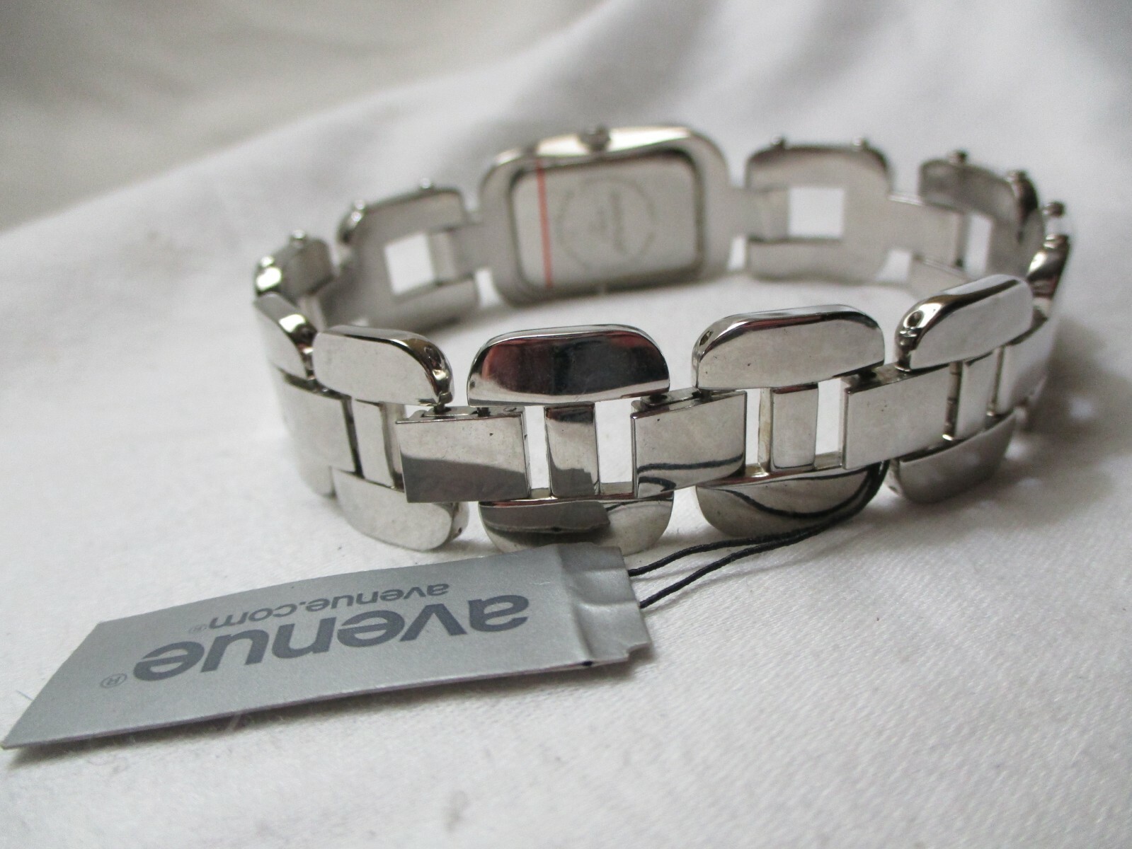 Avenue Wristwatch Rectangular White Face Silver T… - image 4