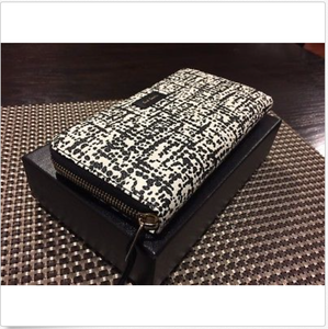 Paul Smith Women S Large Black And White Etching Print Zip Around Image Is Loading Paul Smith Women 039 S Large Black And