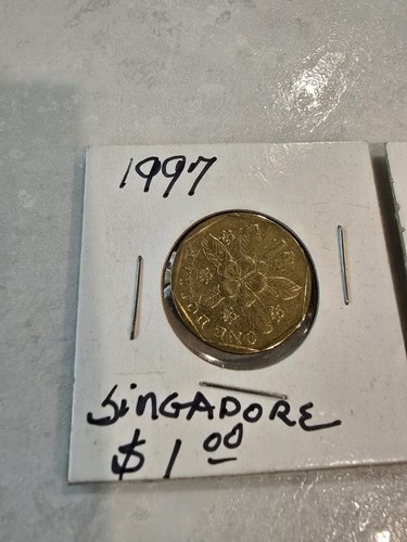 2 SINGAPORE COINS ONE DOLLAR ONE 20 CENTS BOTH 1997 - Picture 13 of 13