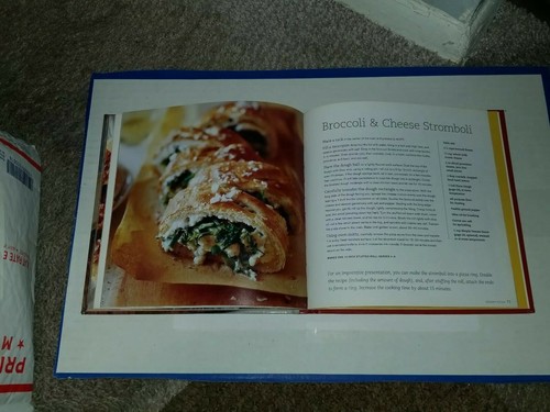 The Haeger NaturalStone PIZZA Cookbook;40 Easy Recipes for HOMEMADE PIES + More - Picture 5 of 7