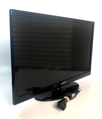 Samsung 32" LCD Television - Black - Used - LN32C350