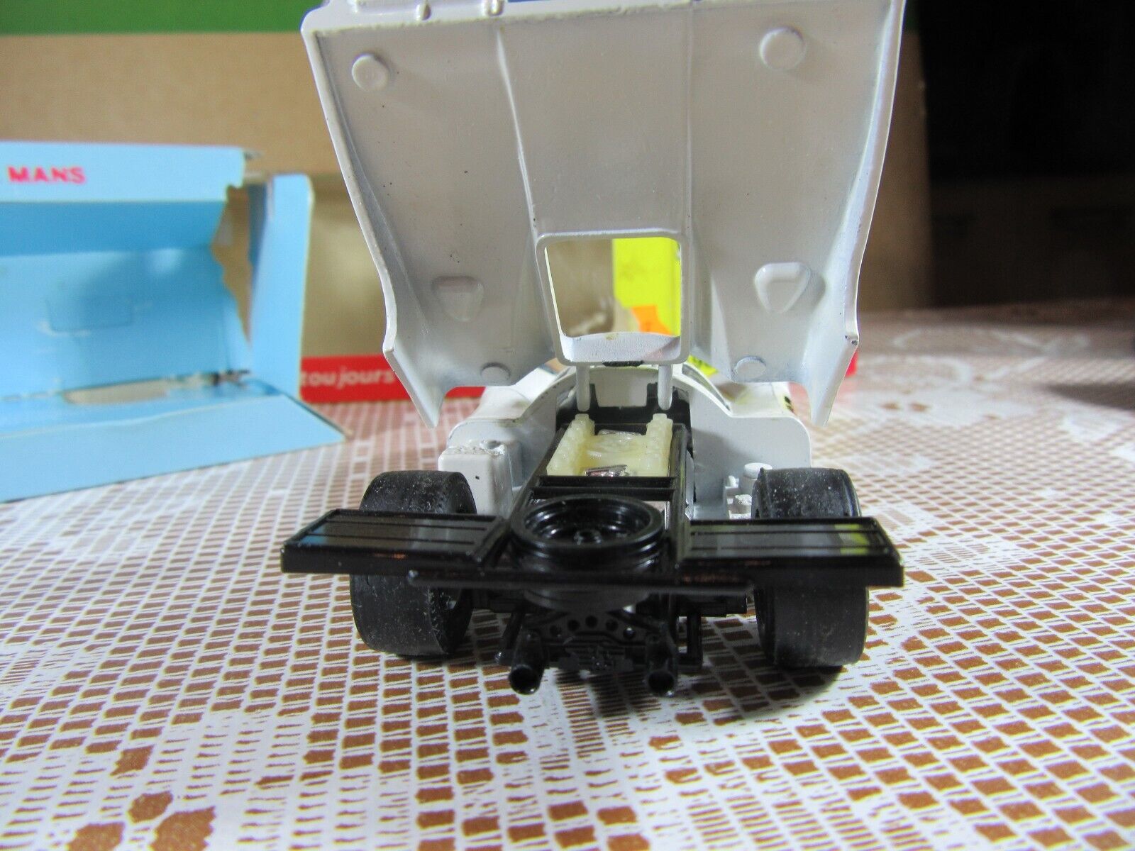 Foto 12 di 23