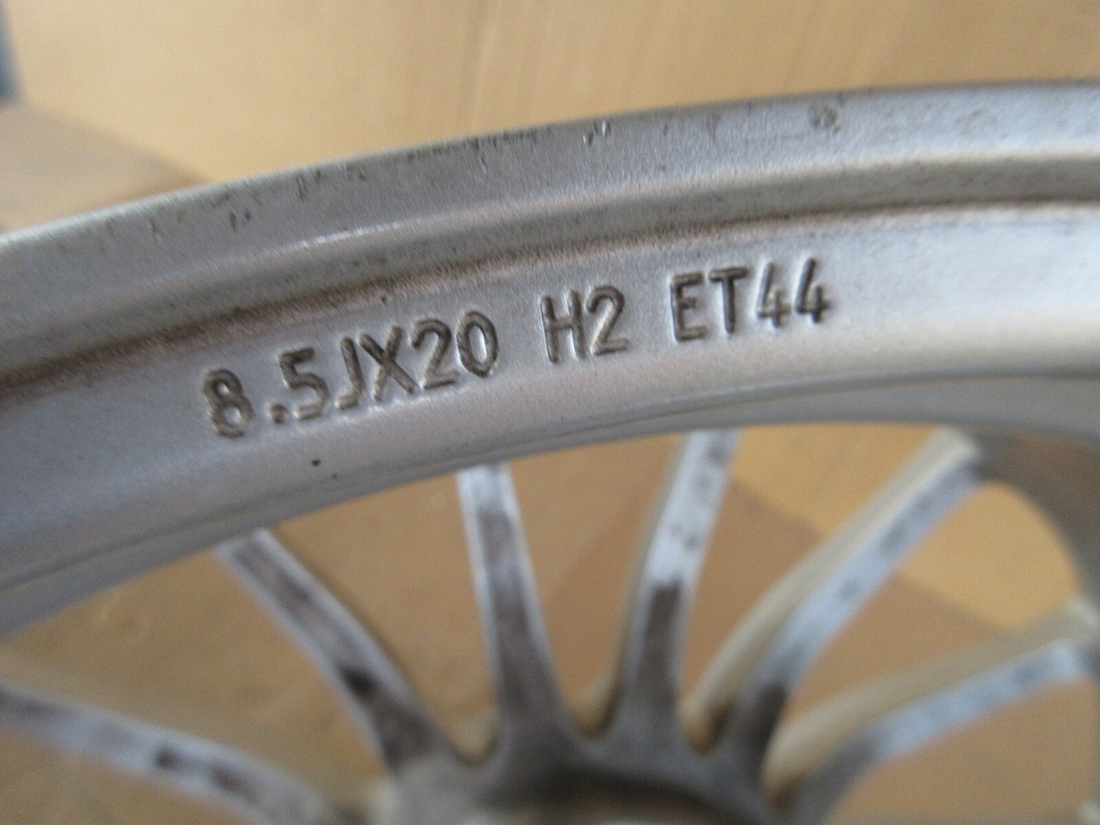 Maserati Ghibli 2016-2019  Front Wheel 8.5X20  P/N 670025755