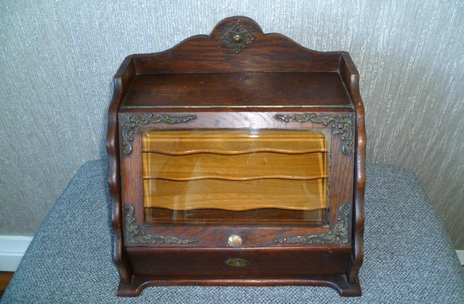 Picture 3 of 23