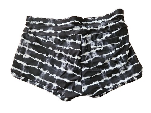 Athleta Girl Camo Tie Dye Cannonball Swim Shorts S/7 Black White Stretch - Picture 2 of 8