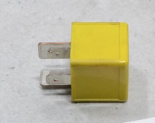 OPEL Signum Bj 2003 Relais Gelb 90226846 #73380-F30