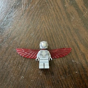 LEGO Marvel 76076 Minifigures Ms Marvel & Super-Adaptoid | Free Shipping